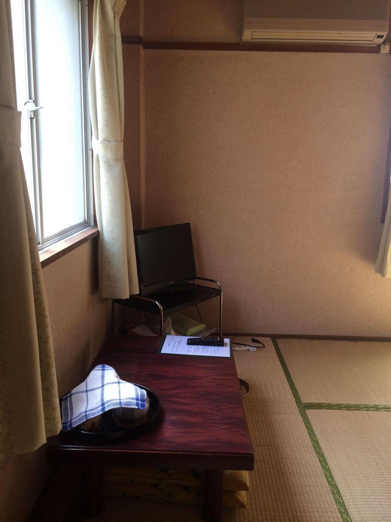 Kasuga Ryokan Hiroshima Exteriör bild